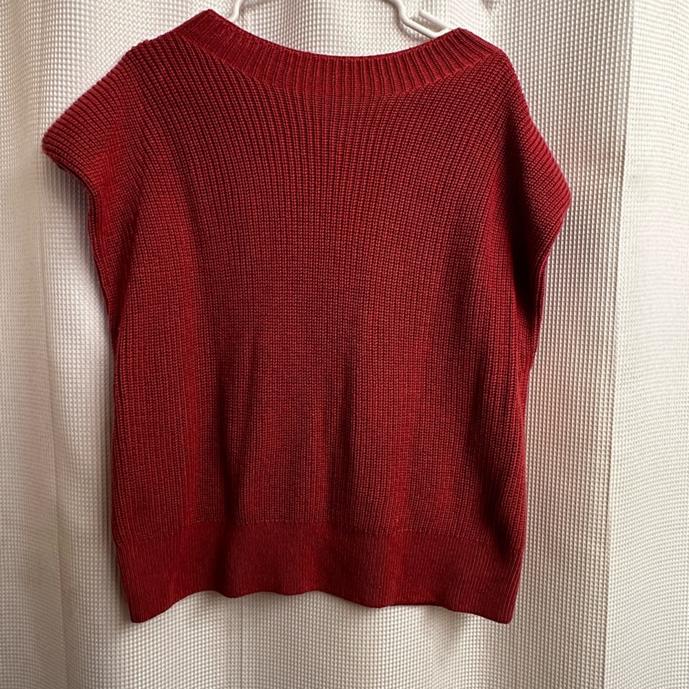 Aritzia sweater vest in blush pink